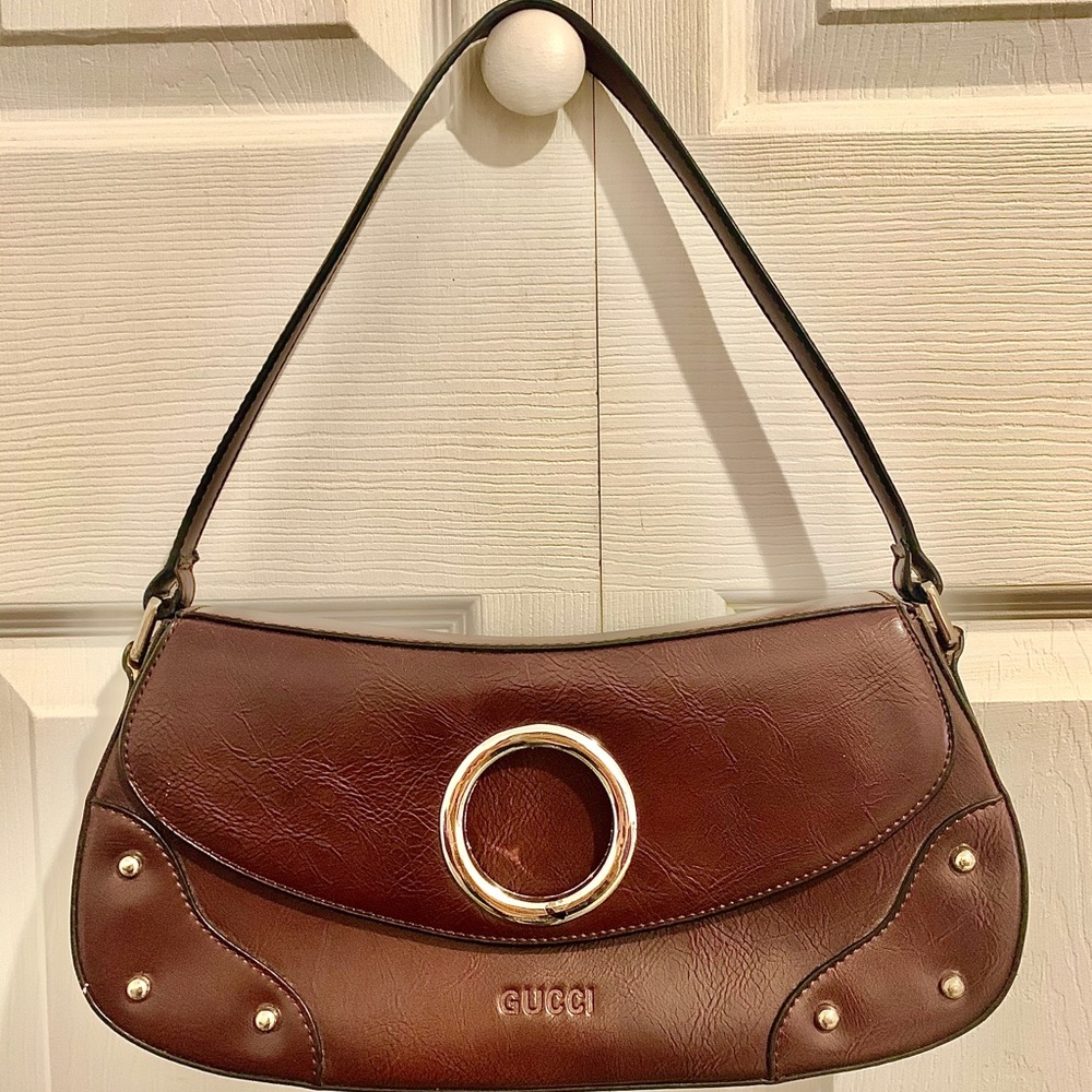 AUTHENTIC VINTAGE GUCCI LEATHER BAGUETTE